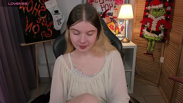ohmyJuliet online show from 01/04/25, 02:14