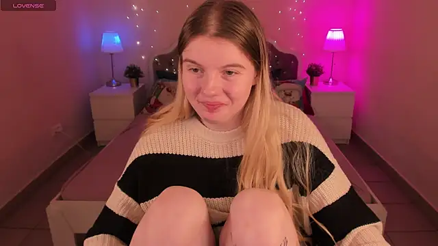 ohmyJuliet online show from 01/19/25, 05:05