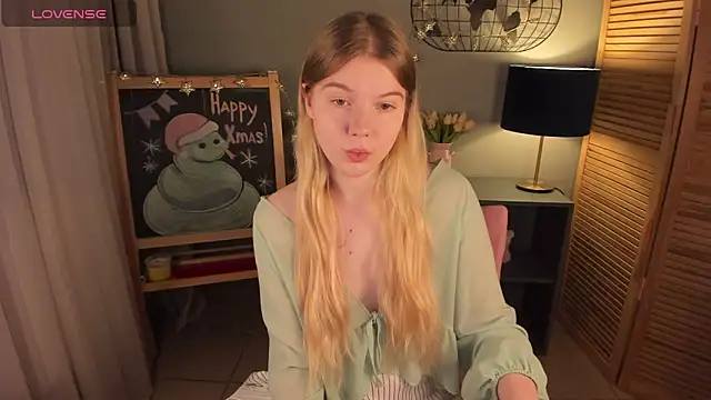 ohmyJuliet online show from 01/22/25, 02:04