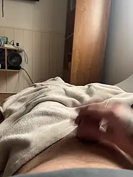 Snapshot of RenaudS-02 chatting on 02/07/25, 01:53 RenaudS-02 online show from 02/07/25, 01:53