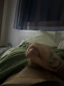 RenaudS-02 online show from 12/21/25, 12:51