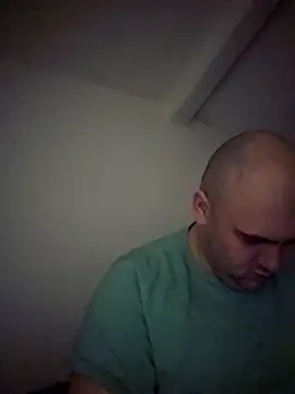 mario890605 online show from 02/09/25, 05:08