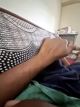 Snapshot of Raj7inchtamilan chatting on 02/12/25, 01:27 Raj7inchtamilan online show from 02/12/25, 01:27