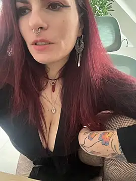 LunaMoongirl online show from 02/19/26, 09:38