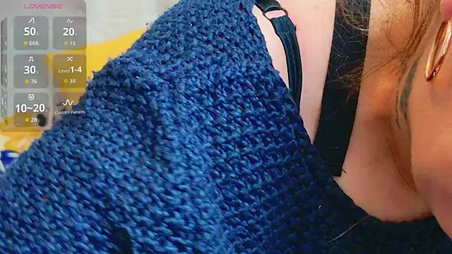 KarinaNoir online show from 12/17/25, 05:13