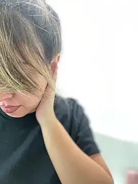 Snapshot of AriannaPena chatting on 01/31/25, 03:30 AriannaPena online show from 01/31/25, 03:30