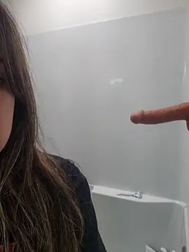 Snapshot of AriannaPena chatting on 03/10/25, 05:43 AriannaPena online show from 03/10/25, 05:43