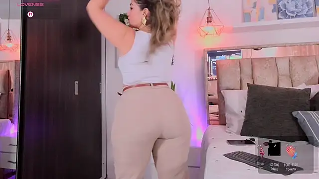 Dulce Morrys online show from 02/22/26, 04:27