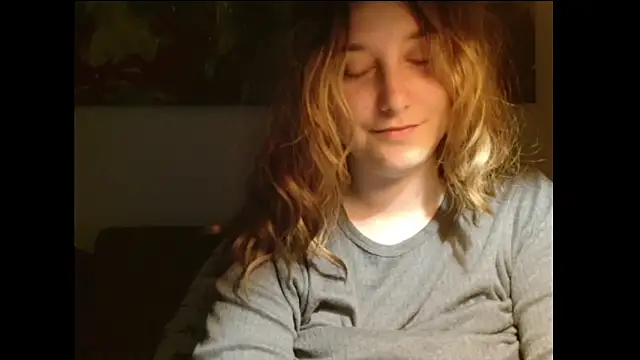 Snapshot of NaughtyRapunzel7 chatting on 12/15/25, 12:59 NaughtyRapunzel7 online show from 12/15/25, 12:59