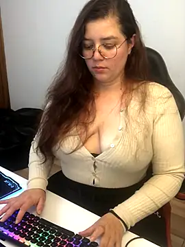 kayortiiz online show from 12/16/25, 01:32