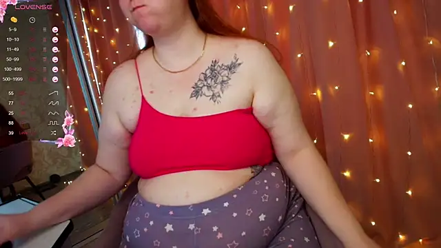 Snapshot of Mia_Bows chatting on 07/11/26, 12:46 Mia Bows online show from 07/11/26, 12:46