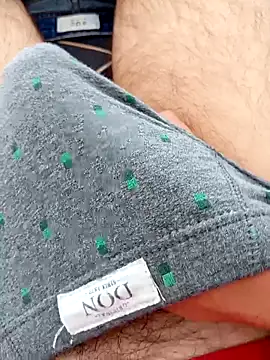 mickzizi online show from 04/23/26, 12:29