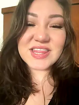 Snapshot of RosieDixx chatting on 10/11/25, 05:17 RosieDixx online show from 10/11/25, 05:17