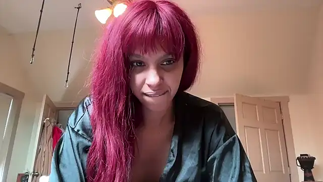 Snapshot of queendab626 chatting on 01/03/25, 03:22 queendab626 online show from 01/03/25, 03:22