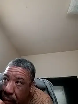 yellowwetfox online show from 04/08/26, 01:44