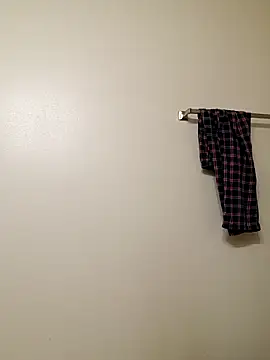 yellowwetfox online show from 04/13/26, 12:43