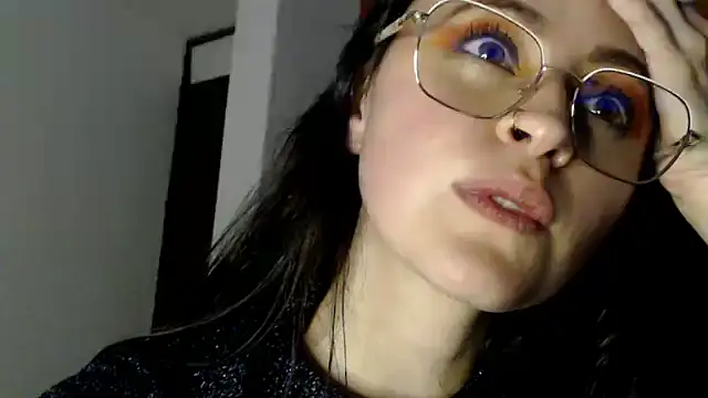 Juls winter  online show from 02/13/25, 07:42