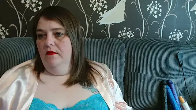 Snapshot of HouseWifeWhore_Milf chatting on 03/07/25, 02:56 HouseWifeWhore Milf online show from 03/07/25, 02:56