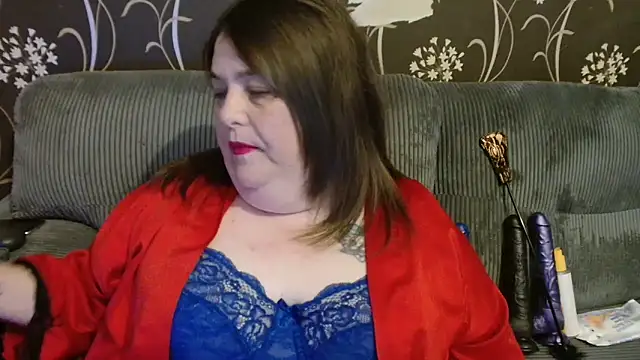 Snapshot of HouseWifeWhore_Milf chatting on 10/28/25, 04:53 HouseWifeWhore Milf online show from 10/28/25, 04:53