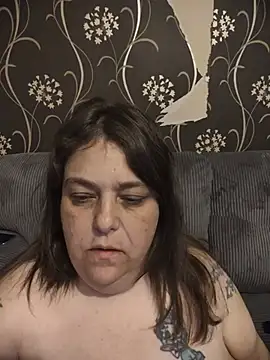 Snapshot of HouseWifeWhore_Milf chatting on 06/04/26, 01:11 HouseWifeWhore Milf online show from 06/04/26, 01:11