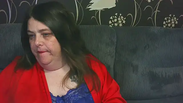 Snapshot of HouseWifeWhore_Milf chatting on 06/21/26, 01:08 HouseWifeWhore Milf online show from 06/21/26, 01:08