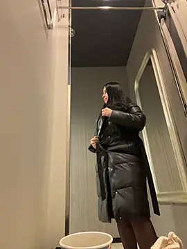 CrazzyChicks online show from 03/11/26, 06:41