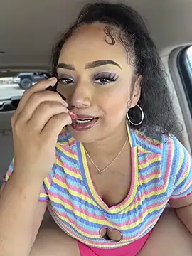 Snapshot of CarmelaAnthony chatting on 04/19/26, 08:11 CarmelaAnthony online show from 04/19/26, 08:11