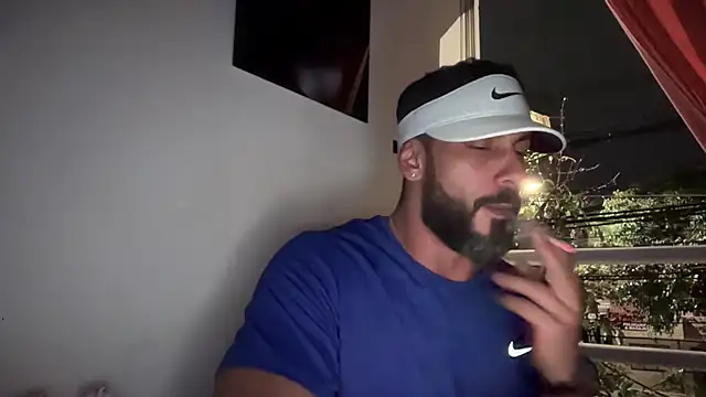 romeolovedark online show from 11/10/25, 06:23