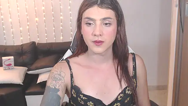 Snapshot of ximena22love chatting on 01/25/25, 09:46 ximena22love online show from 01/25/25, 09:46