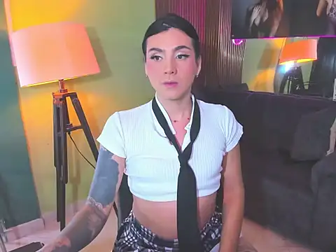 Snapshot of ximena22love chatting on 12/01/25, 09:31 ximena22love online show from 12/01/25, 09:31