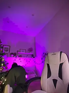IvyHoney online show from 12/30/24, 06:20