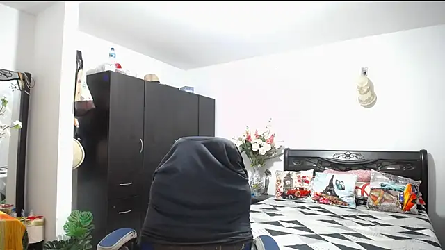 Xiimen online show from 01/30/25, 05:28