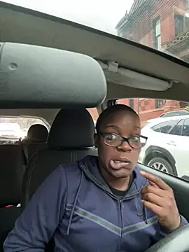 Snapshot of ChocolateBuns101 chatting on 12/17/24, 12:54 ChocolateBuns101 online show from 12/17/24, 12:54