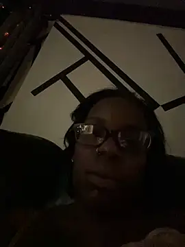 Snapshot of ChocolateBuns101 chatting on 12/22/24, 10:38 ChocolateBuns101 online show from 12/22/24, 10:38