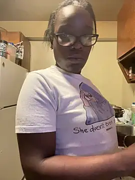 Snapshot of ChocolateBuns101 chatting on 12/27/24, 11:21 ChocolateBuns101 online show from 12/27/24, 11:21