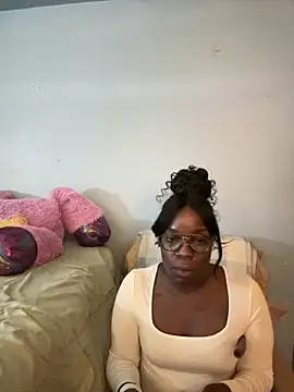 Snapshot of ChocolateBuns101 chatting on 12/29/24, 05:42 ChocolateBuns101 online show from 12/29/24, 05:42