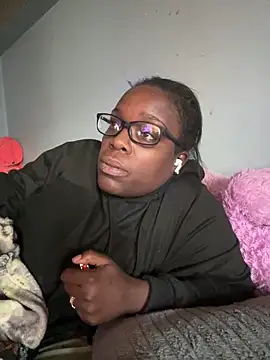 Snapshot of ChocolateBuns101 chatting on 01/10/25, 02:45 ChocolateBuns101 online show from 01/10/25, 02:45