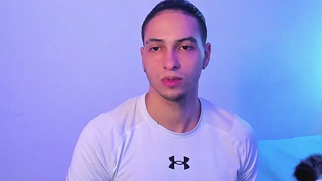 Snapshot of Kris_Khalifa69 chatting on 12/08/24, 09:52 Kris Khalifa69 online show from 12/08/24, 09:52