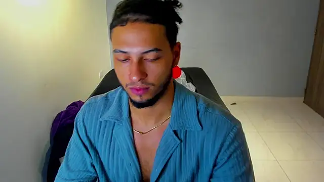 Kris Khalifa69 online show from 02/05/26, 12:21