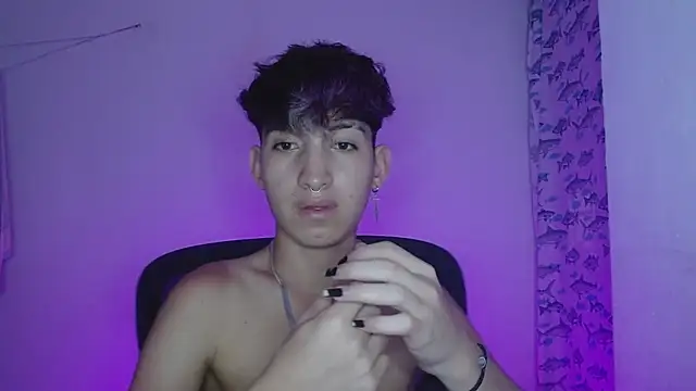 littlextreme online show from 02/12/25, 04:33