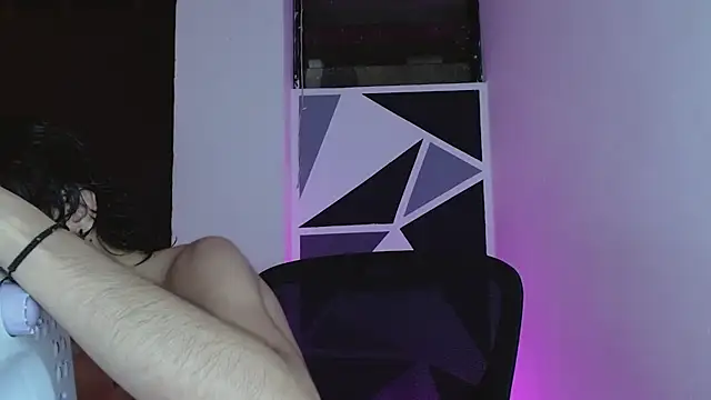 littlextreme online show from 03/23/26, 01:42