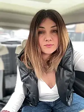 DaisyVibesss online show from 03/21/25, 11:33