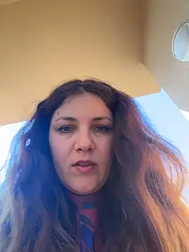 DaisyVibesss online show from 04/05/26, 02:47