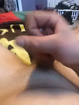 Snapshot of Hugetings chatting on 01/05/25, 09:47 Hugetings online show from 01/05/25, 09:47