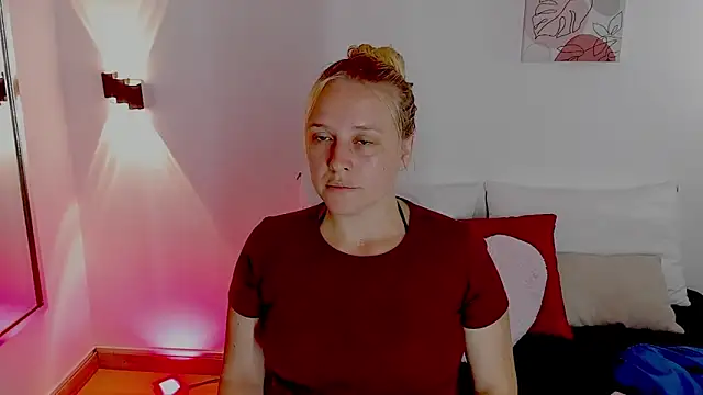 EmilySumer online show from 05/15/26, 10:17