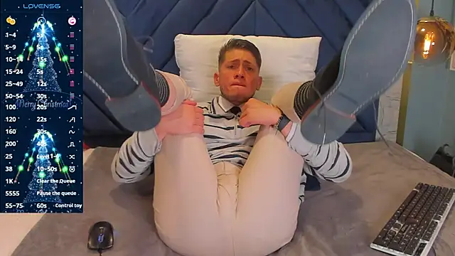 SebastianMaximoff online show from 12/31/24, 03:20