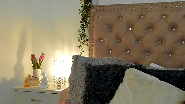 Lissa gray online show from 01/11/25, 04:27