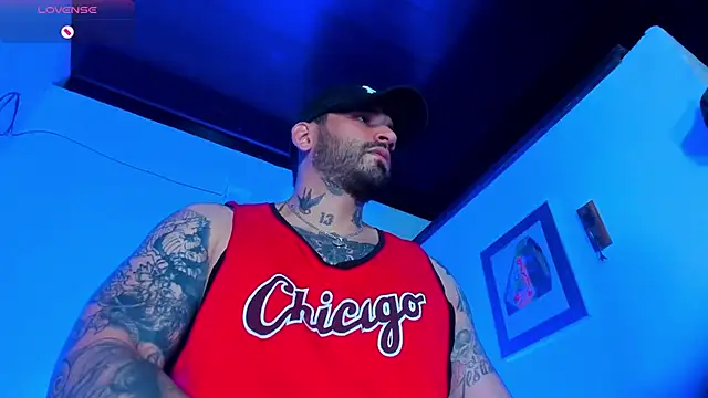 Snapshot of CamiloGray_ chatting on 01/15/25, 09:41 CamiloGray online show from 01/15/25, 09:41