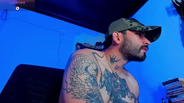 Snapshot of CamiloGray_ chatting on 01/19/25, 01:55 CamiloGray online show from 01/19/25, 01:55