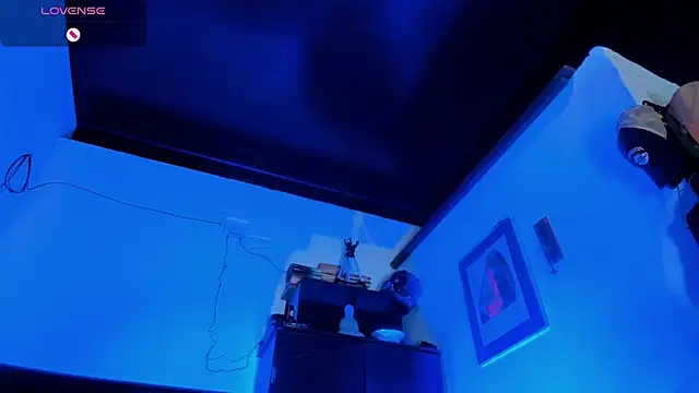 Snapshot of CamiloGray_ chatting on 03/13/25, 02:12 CamiloGray online show from 03/13/25, 02:12